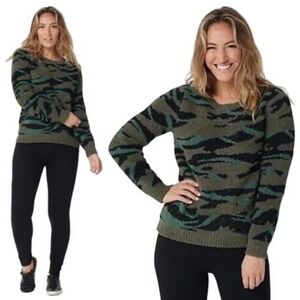 Barefoot Dreams Sweater Woman's Size 2X CozyChic Camouflage Pullover Crew Neck